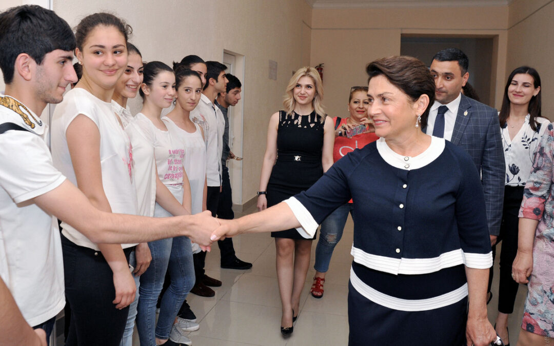 Mrs. Nouneh Sarkissian visited Dancing State College in Yerevan  13.06.2018