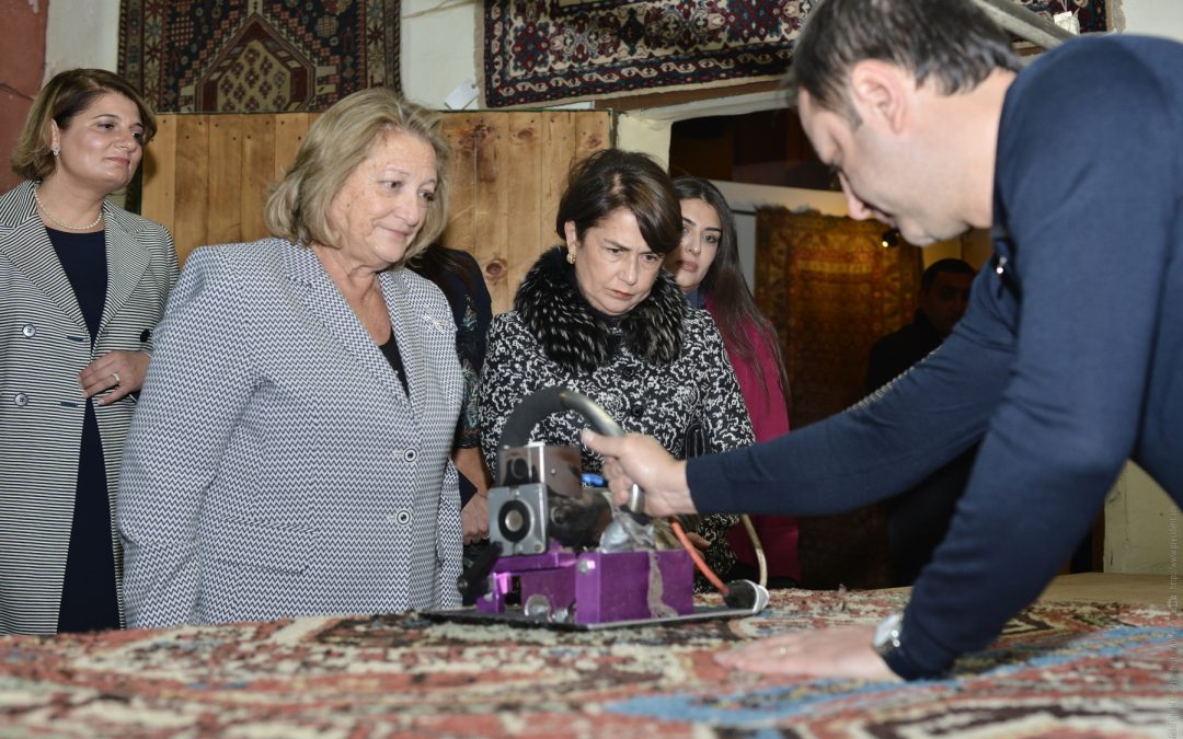 Mrs. Nouneh Sarkissian and Mrs. Vlasia Pavlopoulos were hosted at the Megerian Carpets company